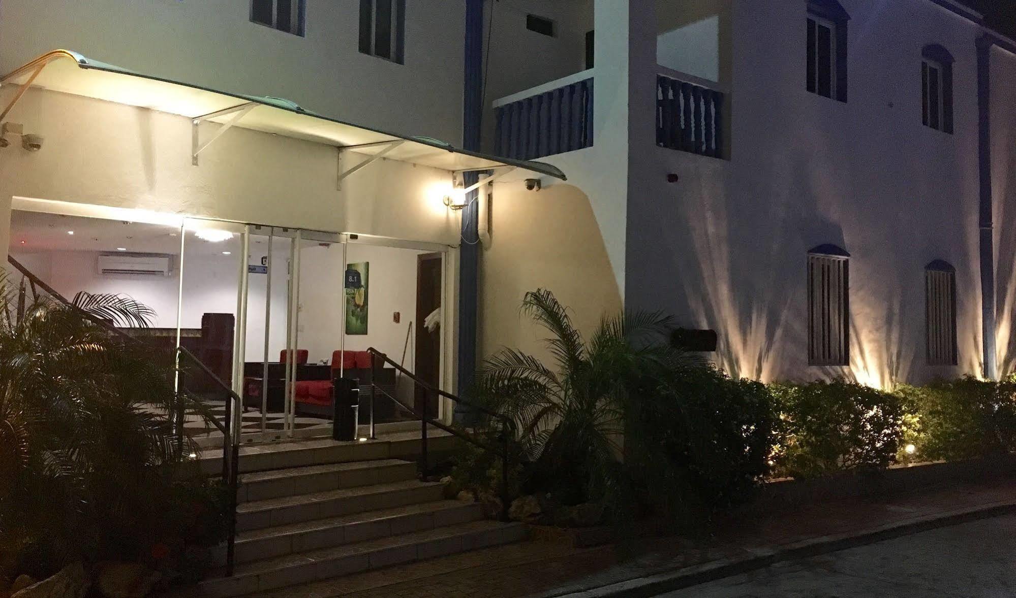 Curacao Suites Hotel Willemstad Exterior foto
